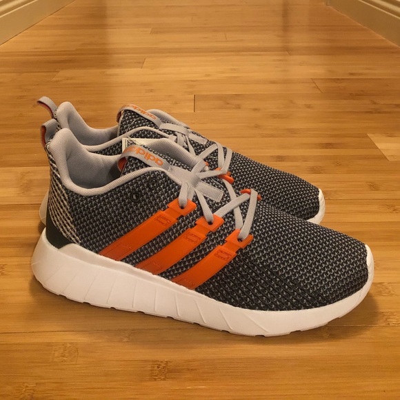 adidas youth questar flow